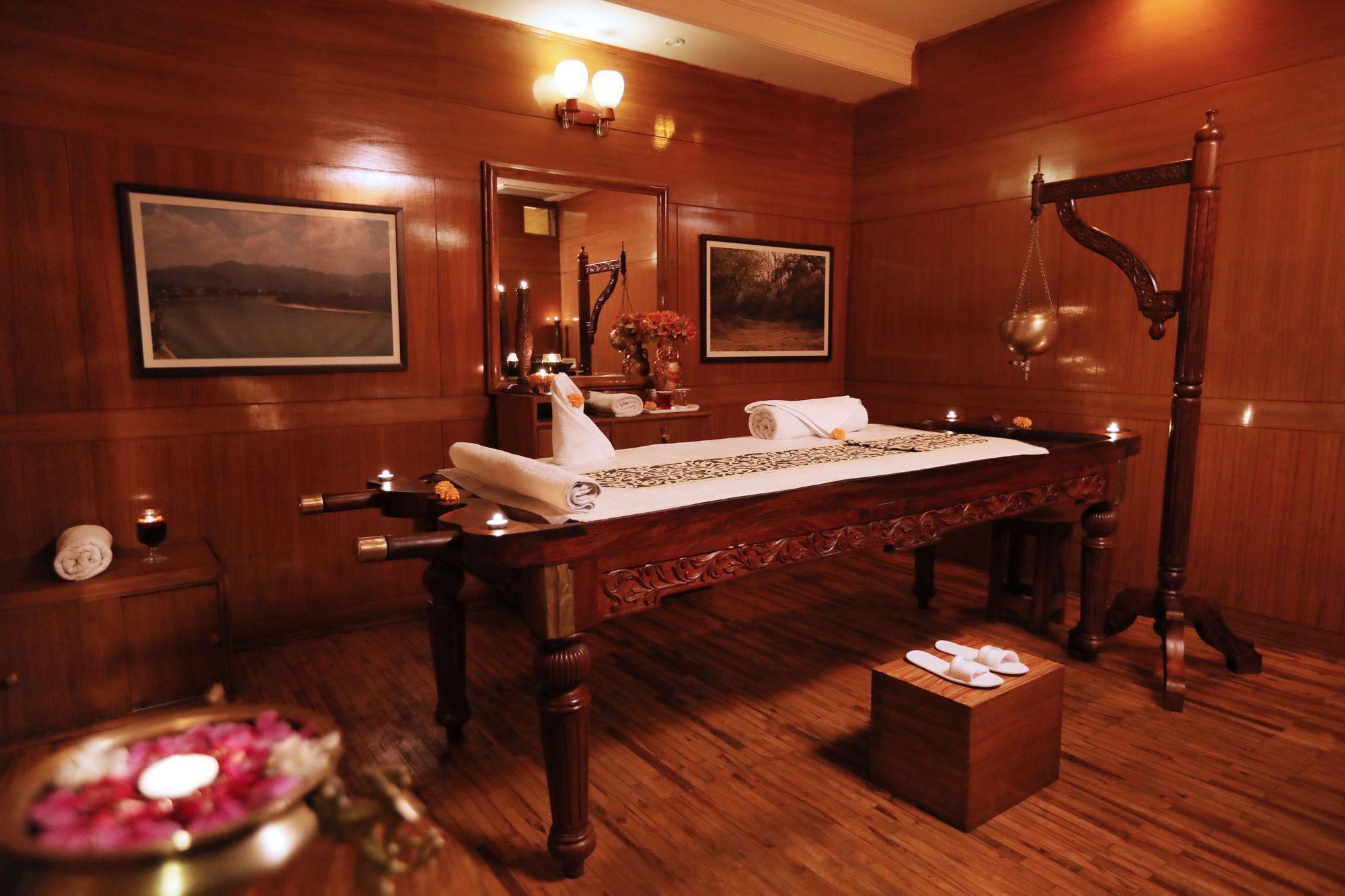 Ganga Kinare- A Riverside Boutique Resort, Rishikesh Bagian luar foto