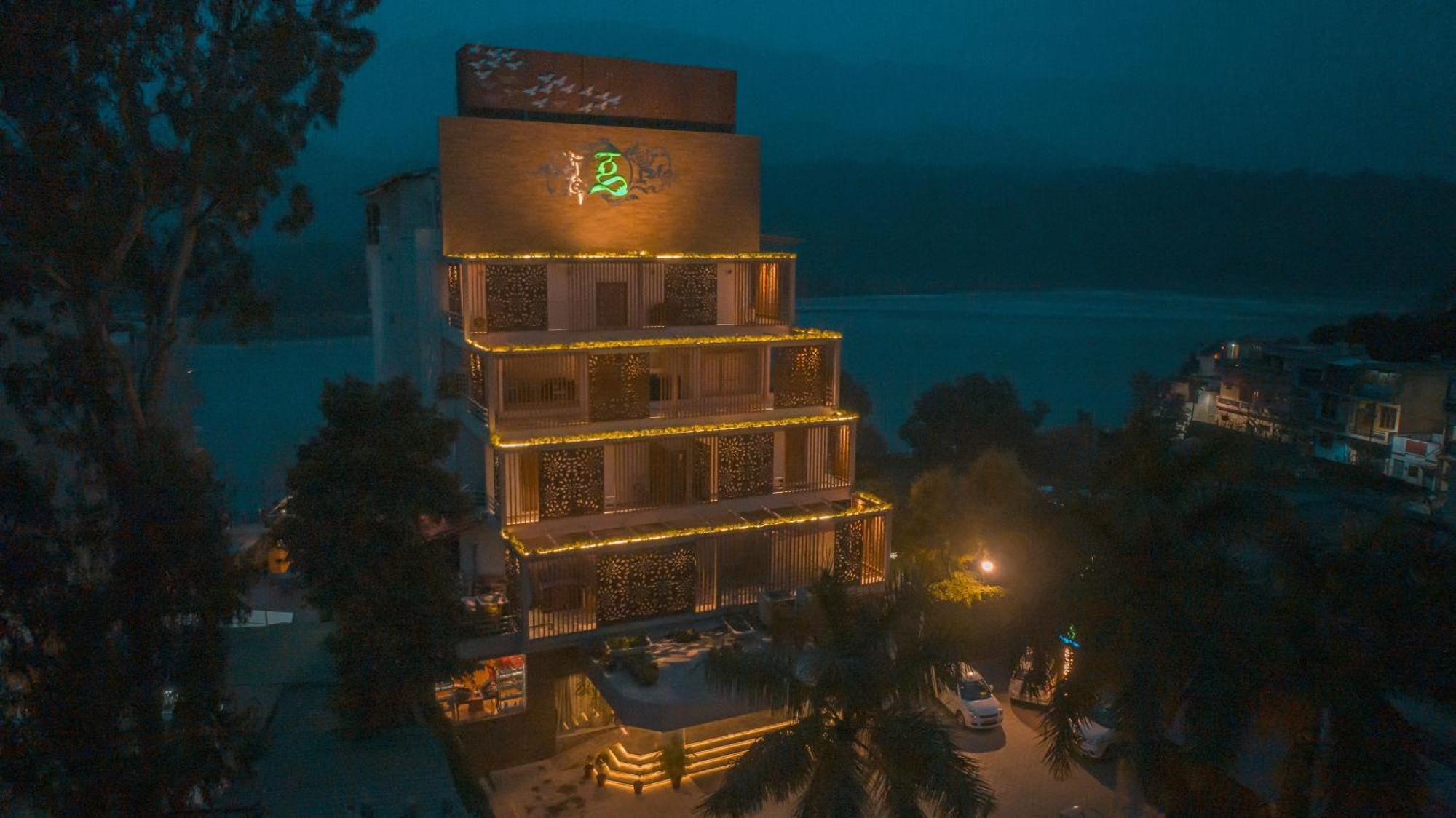 Ganga Kinare- A Riverside Boutique Resort, Rishikesh Bagian luar foto