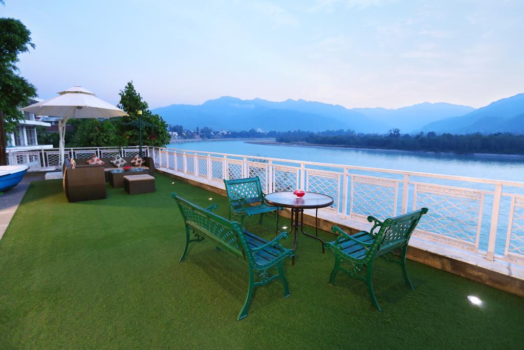 Ganga Kinare- A Riverside Boutique Resort, Rishikesh Bagian luar foto