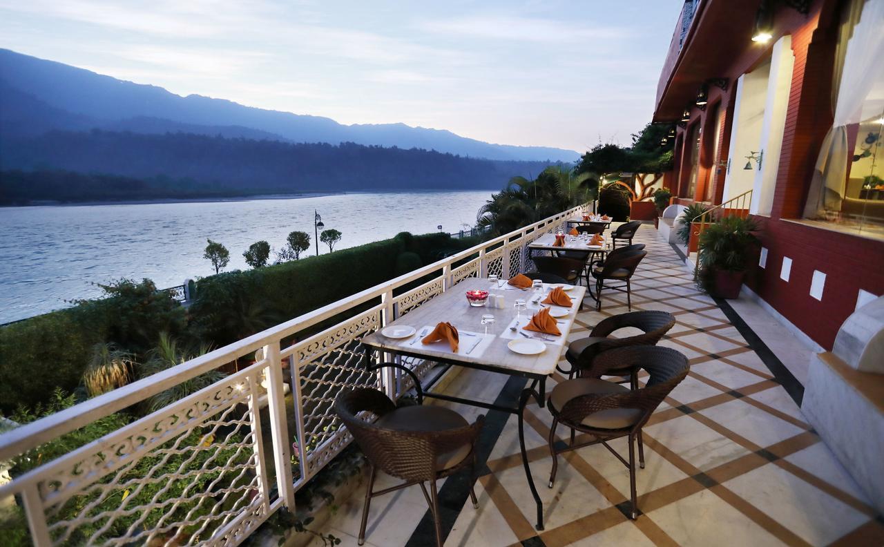 Ganga Kinare- A Riverside Boutique Resort, Rishikesh Bagian luar foto