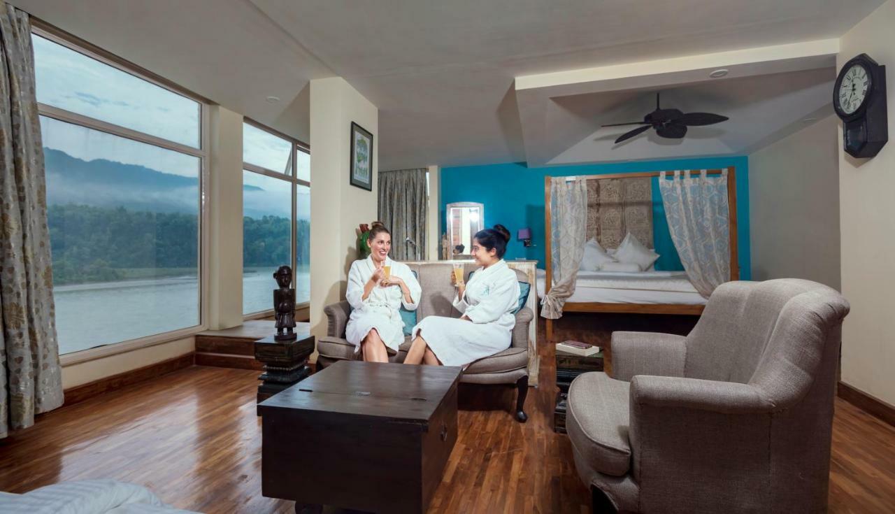Ganga Kinare- A Riverside Boutique Resort, Rishikesh Bagian luar foto